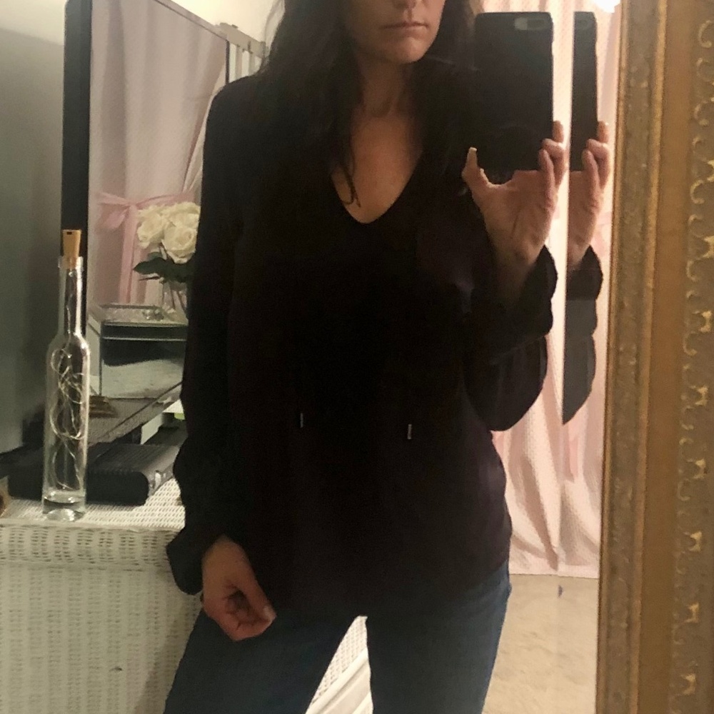 Paige long bell sleeves blouse - Picture 6 of 6